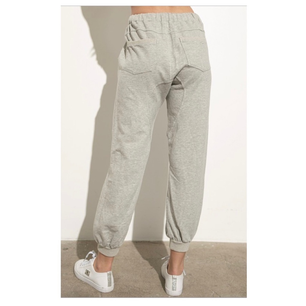 42 $20 start❤️ Comfy gray distressed joggers with pockets - Picture 3 of 5